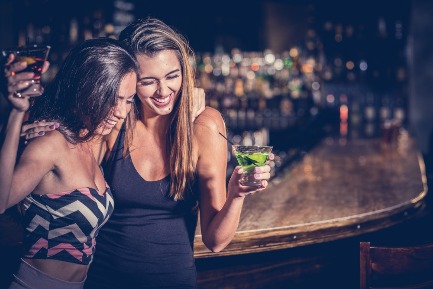 Читать статью Алкоголь повышает риск развития миомы матки у молодых женщин