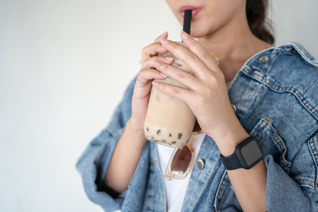 Читать статью Бабл-ти: почему популярный напиток нельзя пить каждый день?