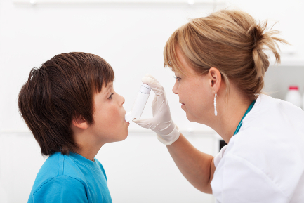Читать статью "Бронхиальная астма у детей: причины, симптомы, диагностика и лечение"
