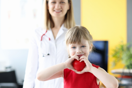 Читать статью "Когда ребёнка нужно показать кардиологу"