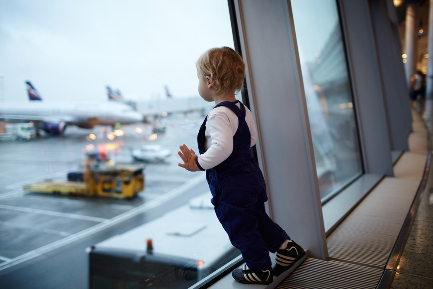 Читать статью "Онкобольные дети смогут бесплатно летать до места лечения"