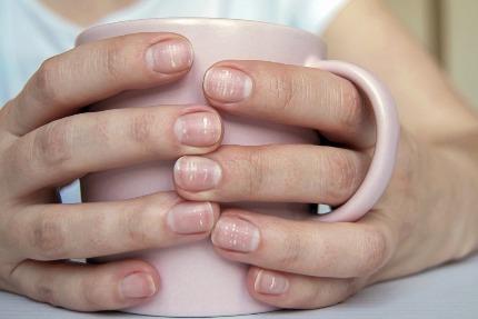 Укрепление ногтевой пластины-домашний и профессиональный уход