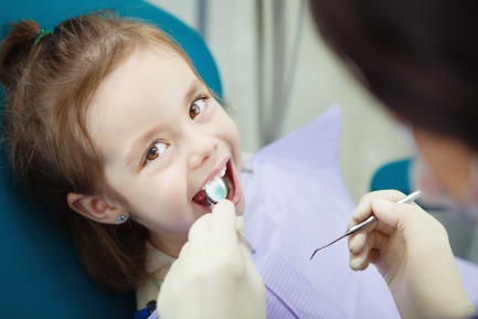 Читать статью "Периодонтит молочных зубов у детей: почему важно лечить вовремя"