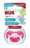 Купить Nuk соска-пустышка ортодонтической формы из силикона signature 18-36 м/с контейнером/сердечки цена