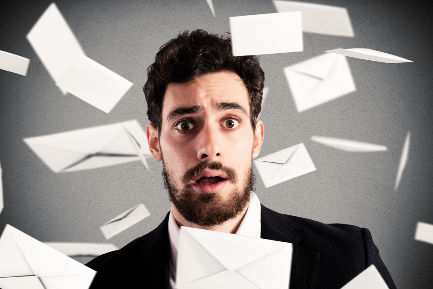 Читать статью "Социологи выяснили: работникам не нравится отвлекаться на электронную почту"