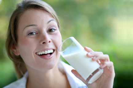 Читать статью Стакан молока в день может спасти от болезней сердца