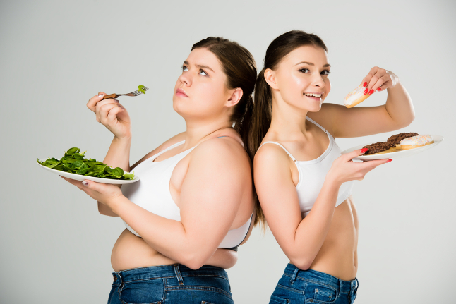 Читать статью «Сыт по горло»: эффективные и неэффективные способы не переедать