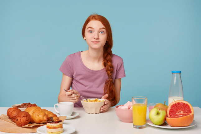 Читать статью Врагу, друзьям или себе: все, что вы хотели знать о завтраке