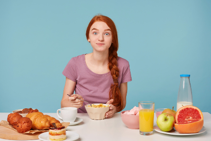Читать статью "Врагу, друзьям или себе: все, что вы хотели знать о завтраке"
