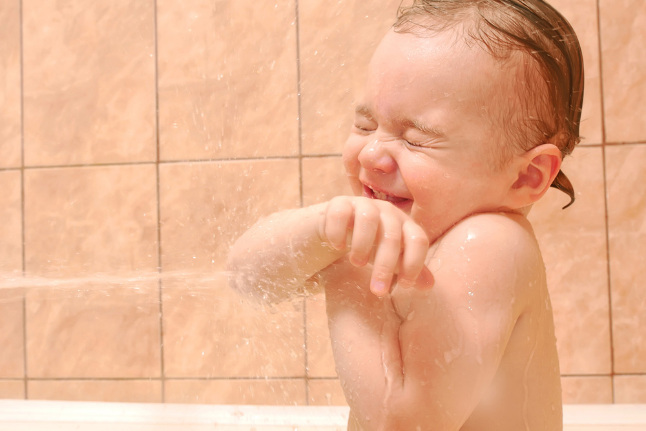 Закаливание ребёнка: с чего начать и методы Читать статью Закаливание ребёнка: с чего начать и методы