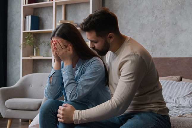 Читать статью Жертва и спасатель: разрушительные сценарии в дружбе и любви