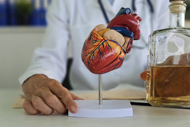 Читать статью Злоупотребление алкоголем повышает риск раннего инсульта